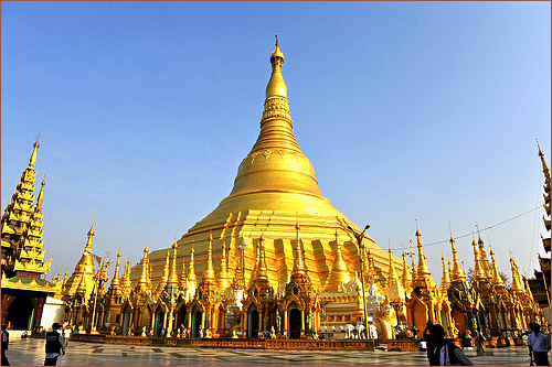 พระธาตุประจำปีมะเมีย